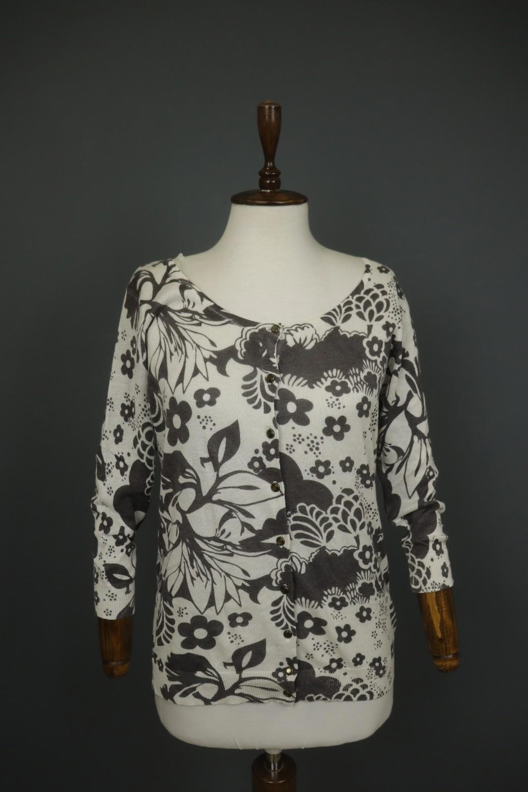 ST-MARTIN'S Black White Floral Knitted Raglan Sleeve Button Front Sweater – Size M