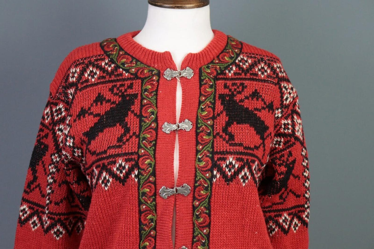 NORDSTRIKK Red Wool Fair Isle Snowflakes Clasp Knit Ski Sweater – Size S