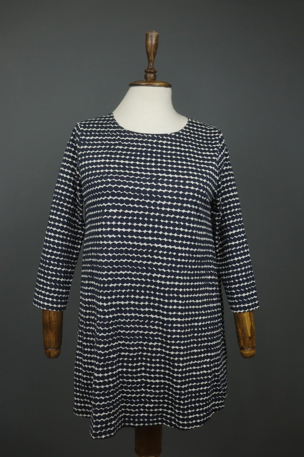 MARIMEKKO LEVOLLINEN RASYMATTO Black White Polka Dot Pullover Shift Dress Sz XS