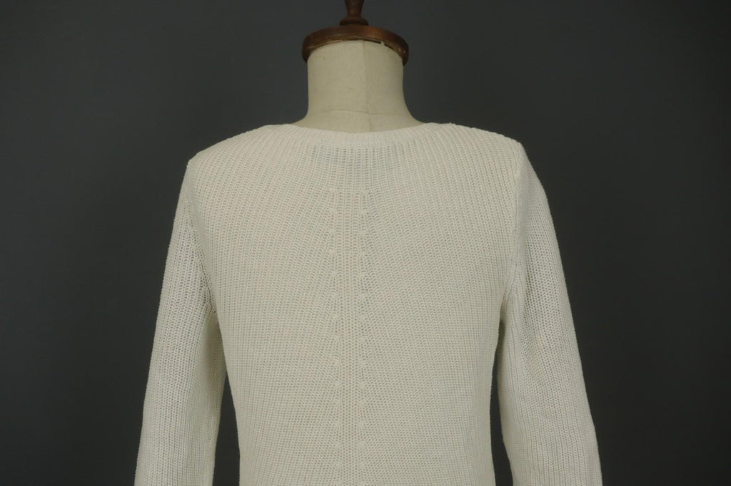 Salvatore Ferragamo White Knitted Crew Neck Long Sleeve Pullover Sweater – Size 38