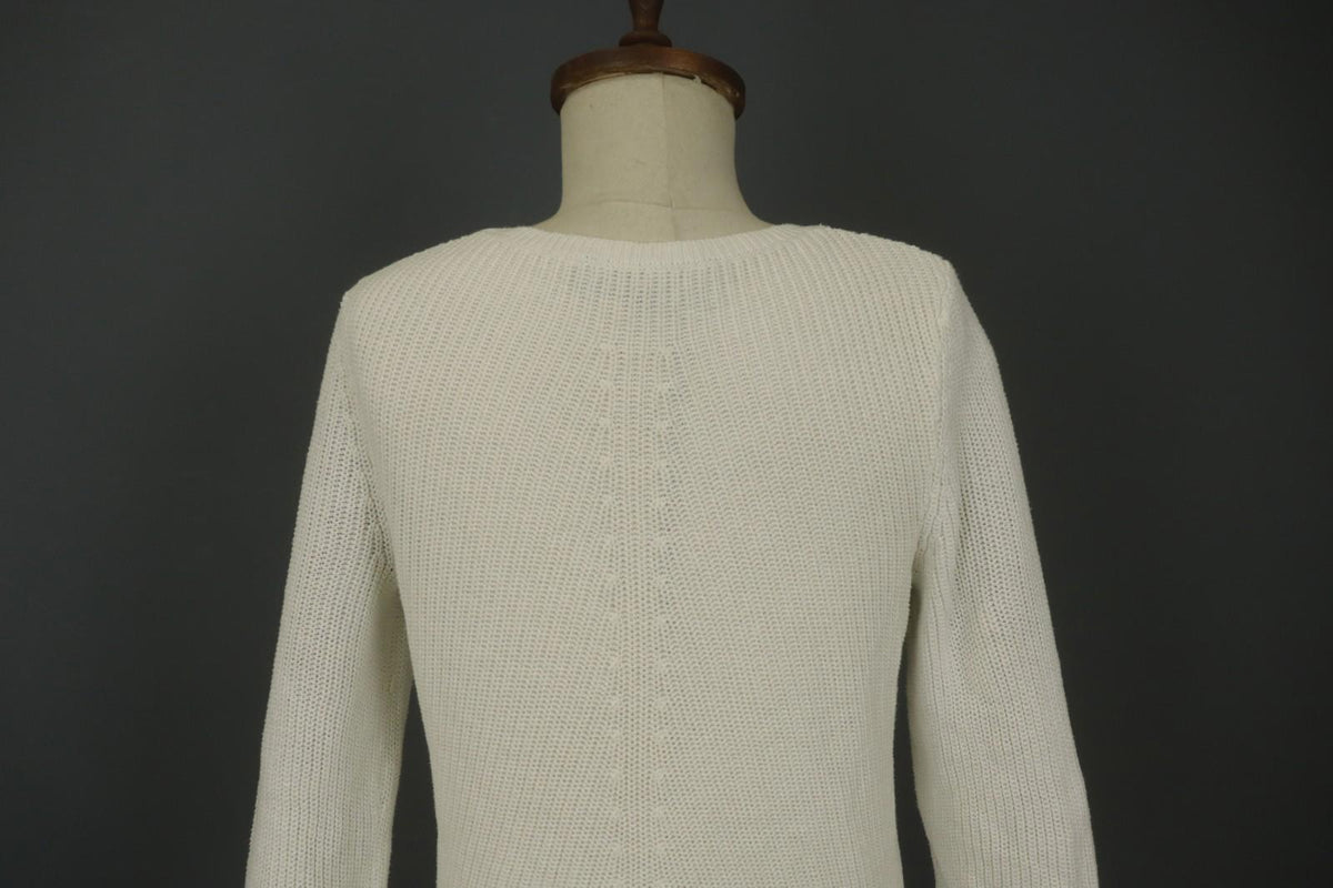 Salvatore Ferragamo White Knitted Crew Neck Long Sleeve Pullover Sweater – Size 38
