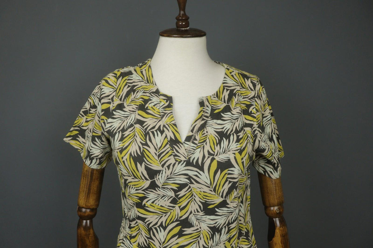 GUDRUN SJODEN Multicolor Leaf Print Split Neck Short Sleeve Shift Dress – Size M