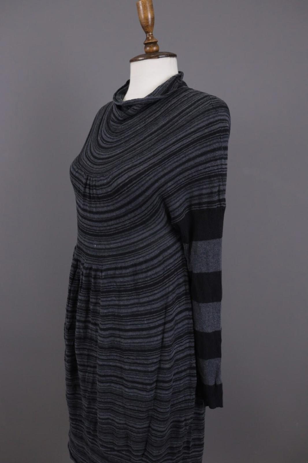 OSKA Gray Striped A-Line Cowl Neck Long Sleeve Short Dress – Size 2
