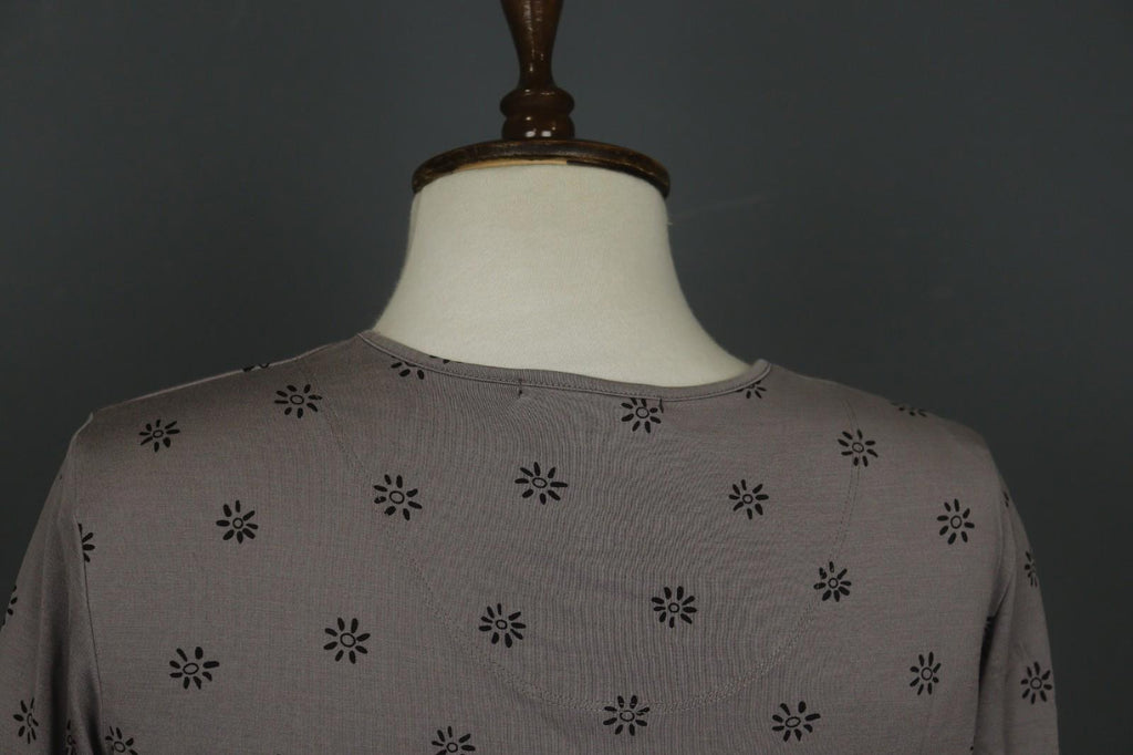 GUDRUN SJODEN Gray & Black Floral Silk Long Sleeve Round Neck Blouse Top – Size M
