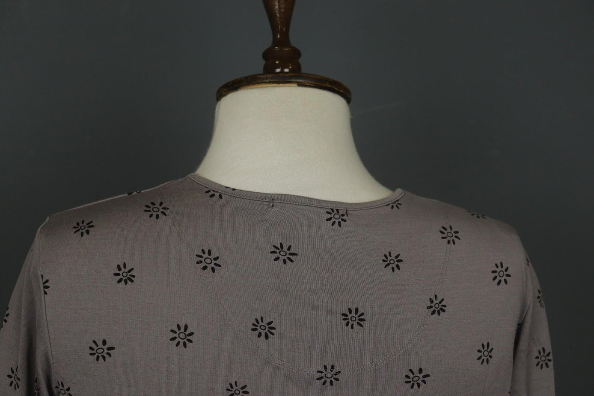 GUDRUN SJODEN Gray & Black Floral Silk Long Sleeve Round Neck Blouse Top – Size M