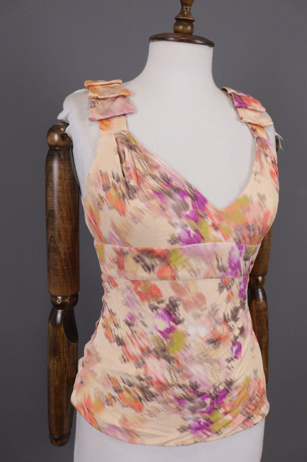 GIANNI VERSACE Multicolor Floral 3D Sleeveless V-Neck Blouse Tank Top – Size 40