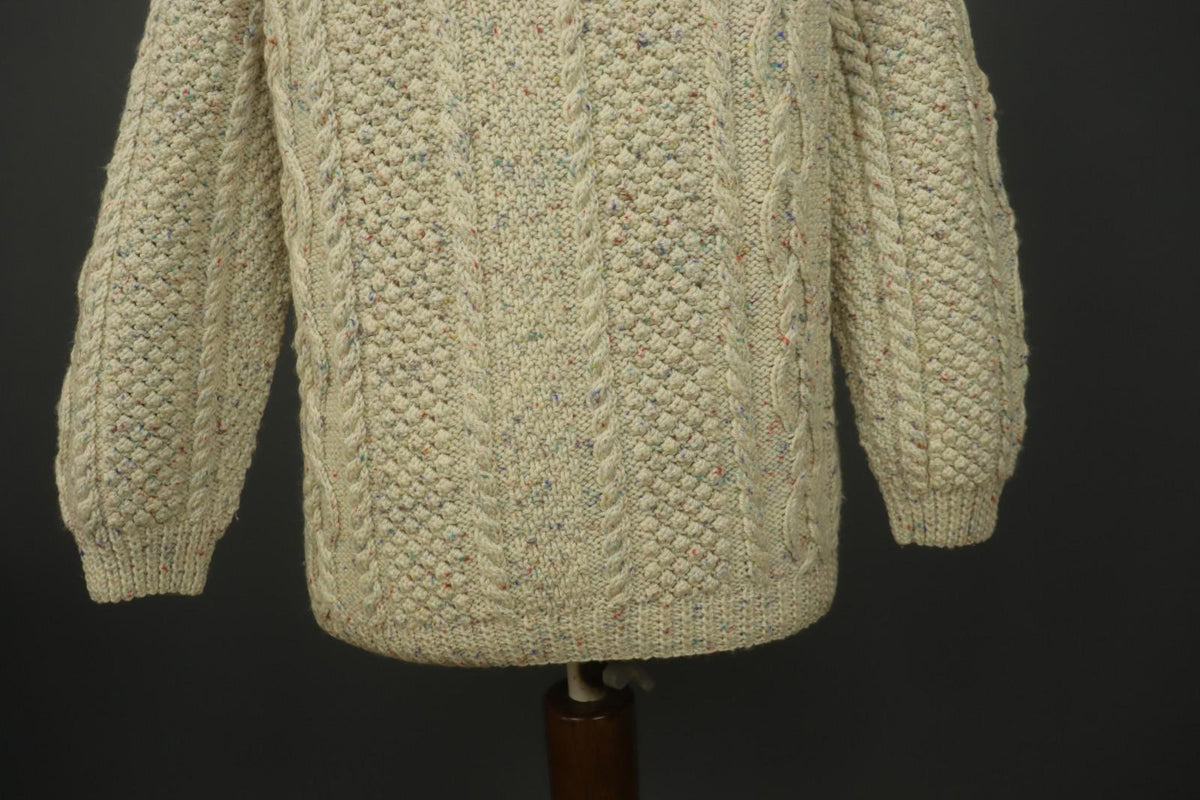 IVKO White Long Sleeve Knitted Winter Button Front Cardigan Sweater – Size 38