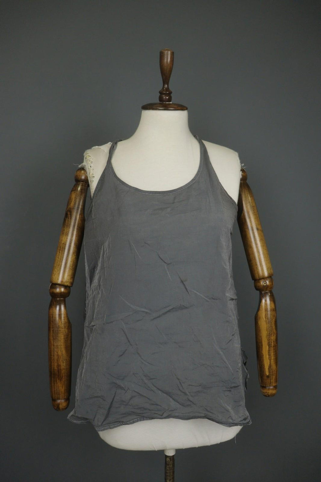 RUNDHOLZ Gray Round Neck Wide Strap Regular Fit Pullover Tank Top – Size M