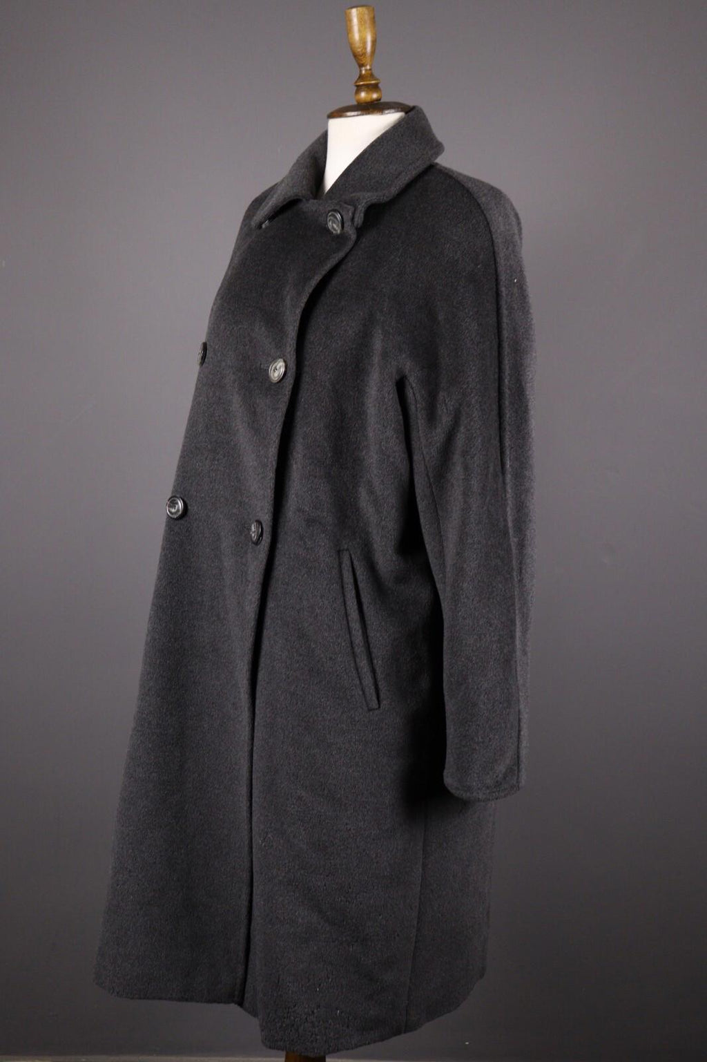 MAX MARA Gray Wool Double Breasted Relaxed Overcoat – Size US 10