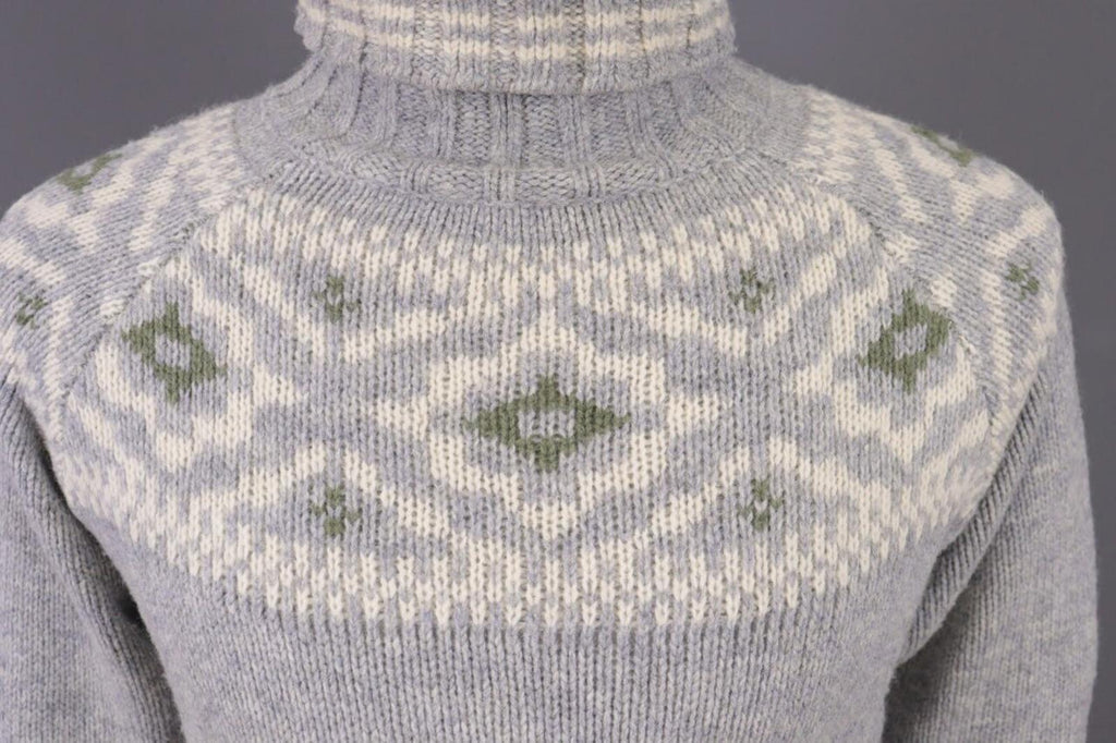 DEVOLD Gray Vintage Fair Isle Turtle Neck Wool Knit Ski Sweater – Size M