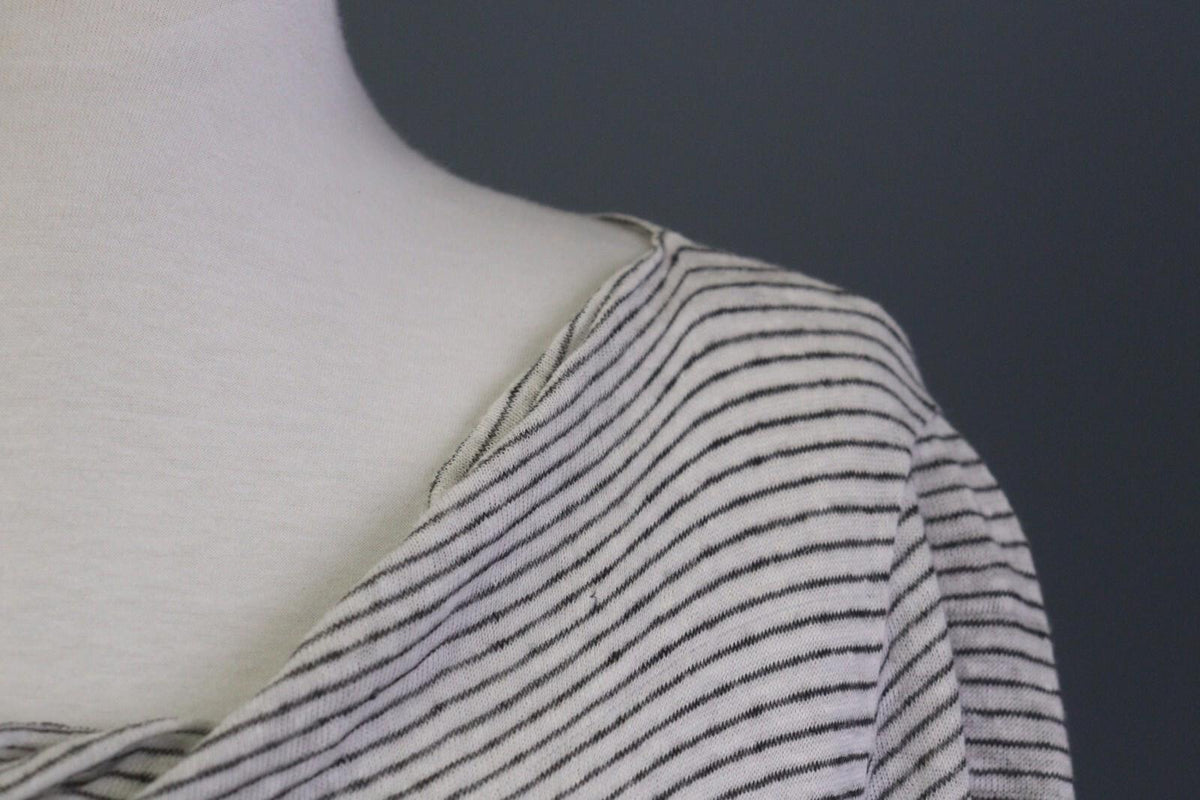 TRANSIT PAR SUCH Black and White Linen Short Sleeve Pocket Top Blouse – Size 4 – Used