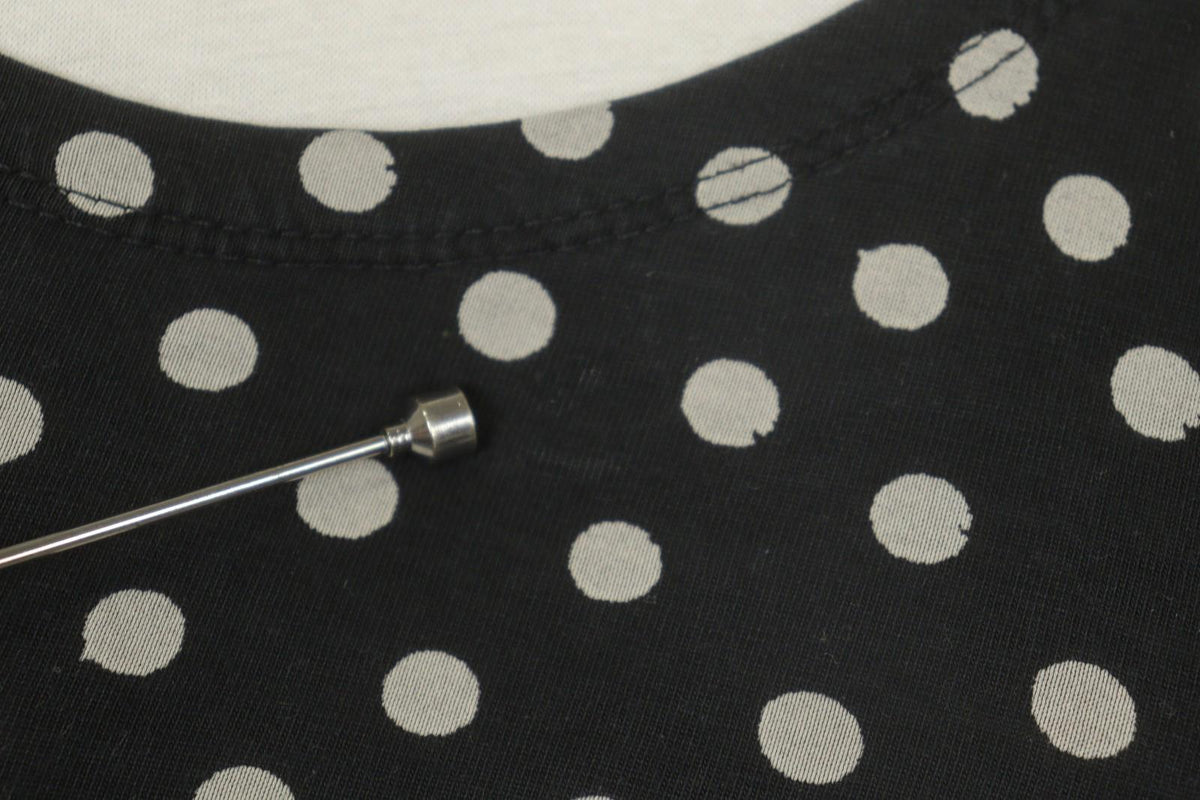GUDRUN SJODEN Black White Polka Dot Casual Short Sleeve Pullover Knit Top – Size M