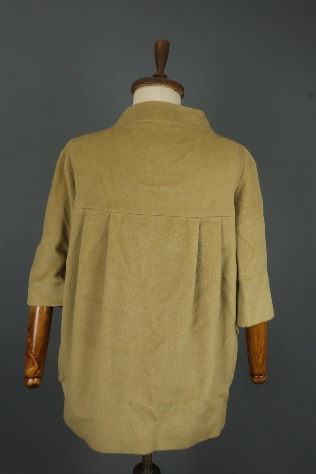 MOSCHINO Aeffe Brown 100% Virgin Wool 3/4 Sleeve Cheap and Chic Short Coat Sz 38