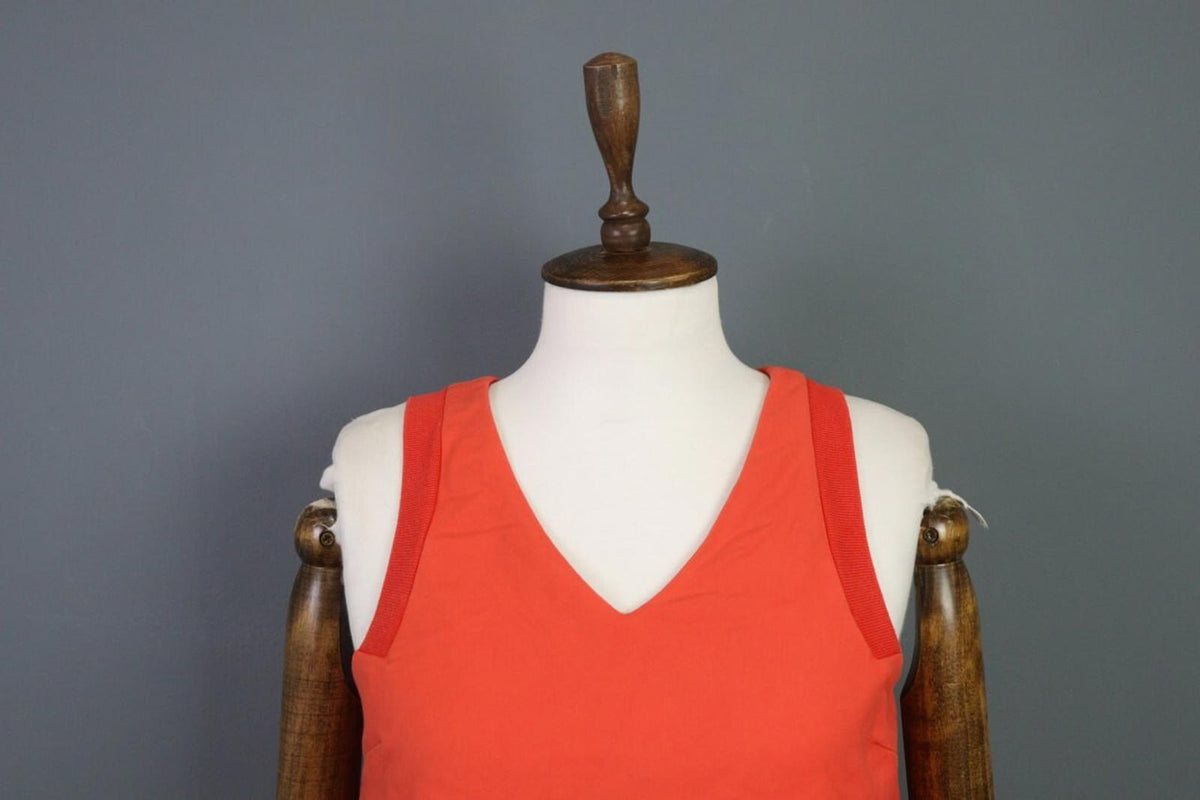 LACOSTE LIVE Dress Red V-Neck A-Line Tennis Short – Size S