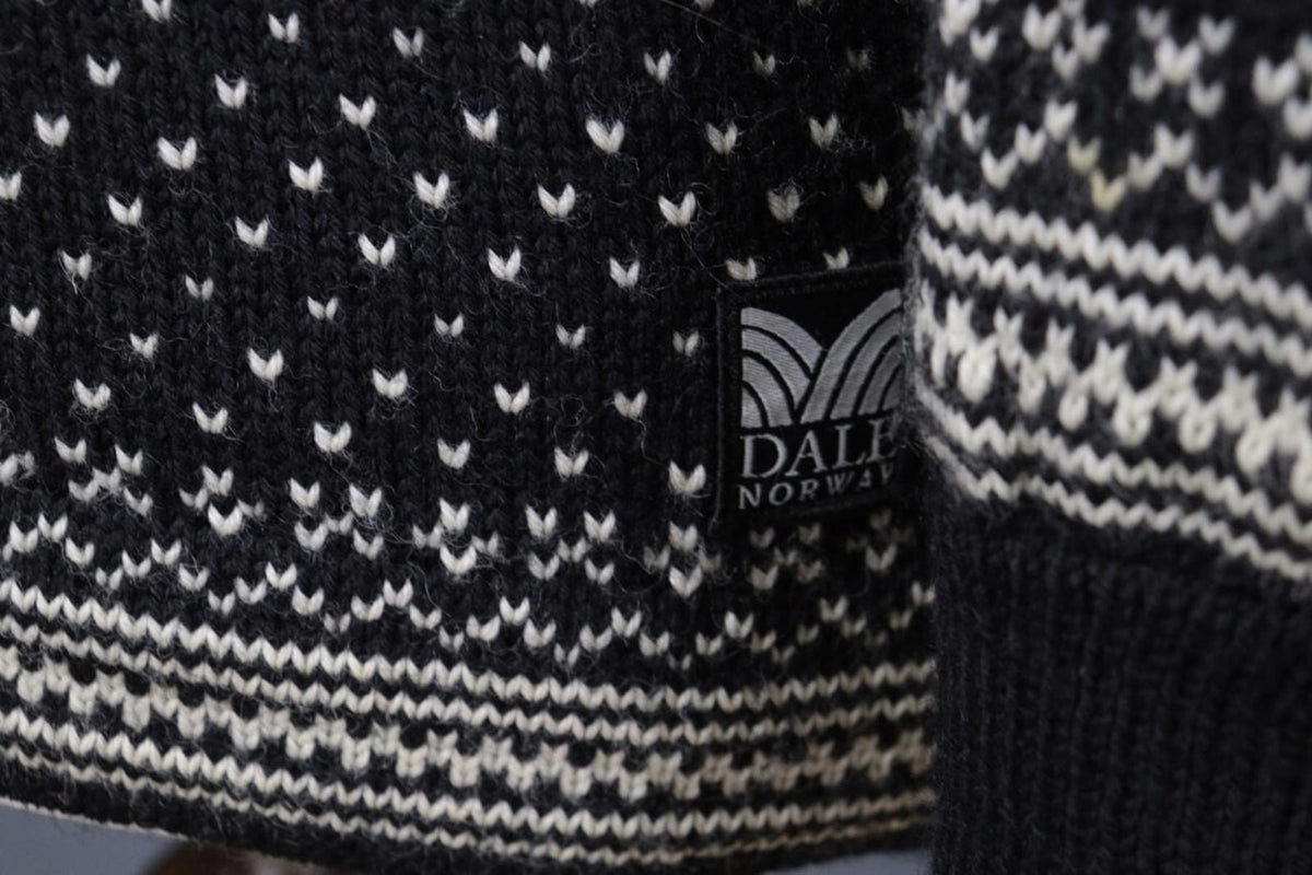 DALE OF NORWAY Black Fair Isle Wool Ski Sweater – Size S