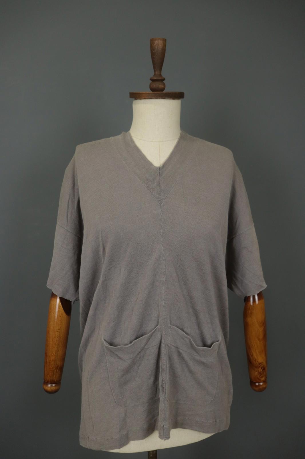 Maison Margiela Gray Relaxed V-Neck Half Sleeve Pullover T-Shirt – Size M / L