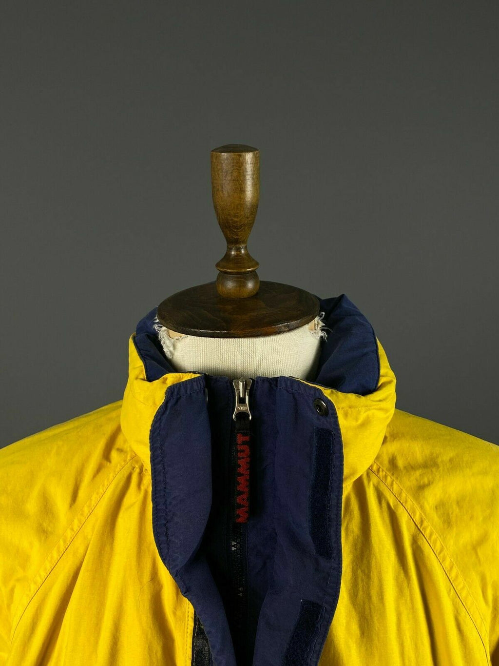 Used Vintage Mammut Recco Yellow Waterproof Ski Jacket – Size XXL