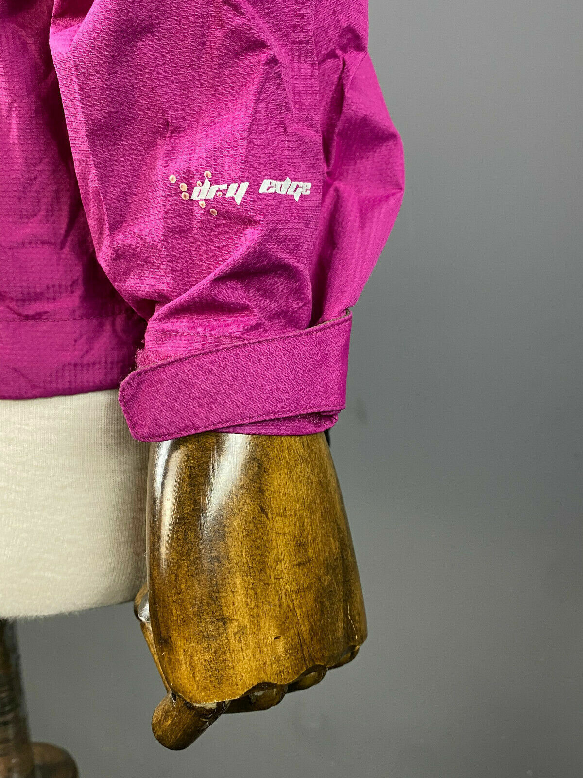 Millet Dry Edge Pink Nylon Hooded Windbreaker Jacket M US 10 UK 12 EU 40-42
