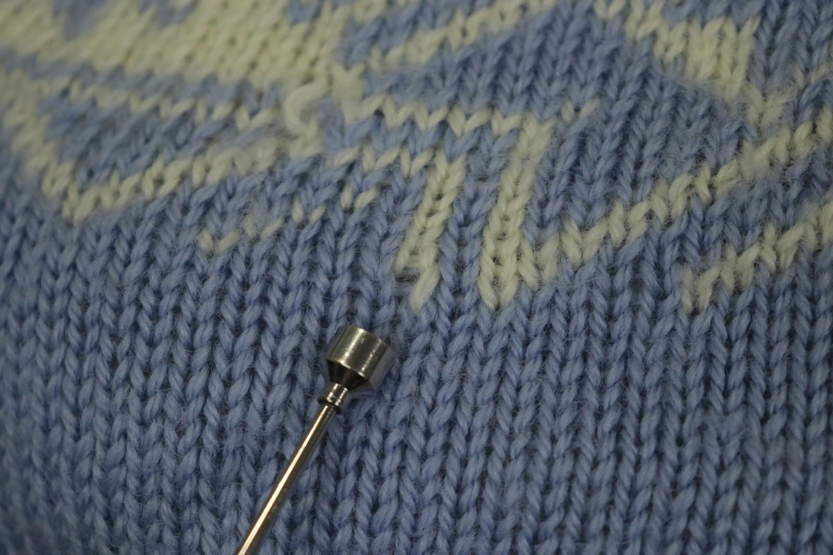 DALE OF NORWAY Blue & White Wool Knitted Mock Neck 1/4 Zip Ski Sweater – Size XS