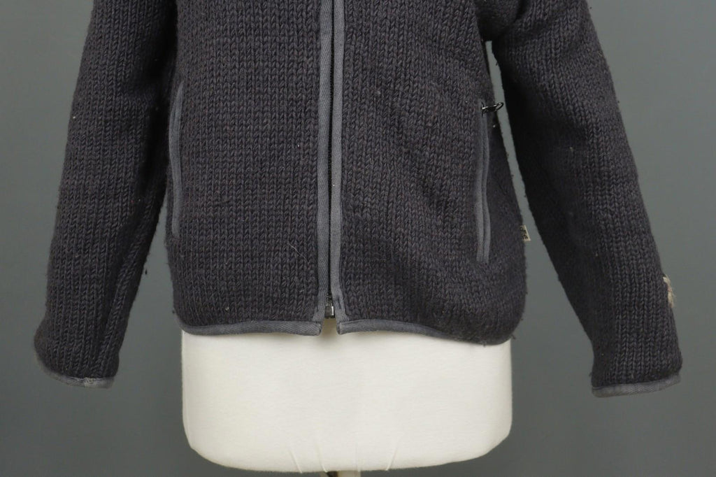 PACHAMAMA KNITWEAR Gray 100% Wool Embroidered Floral Full Zip Sweater – Size S/M