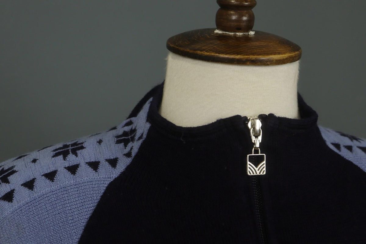 DALE OF NORWAY Navy Tight Knit Long Sleeve Mock Neck Quarter Zip Sweater – Size M