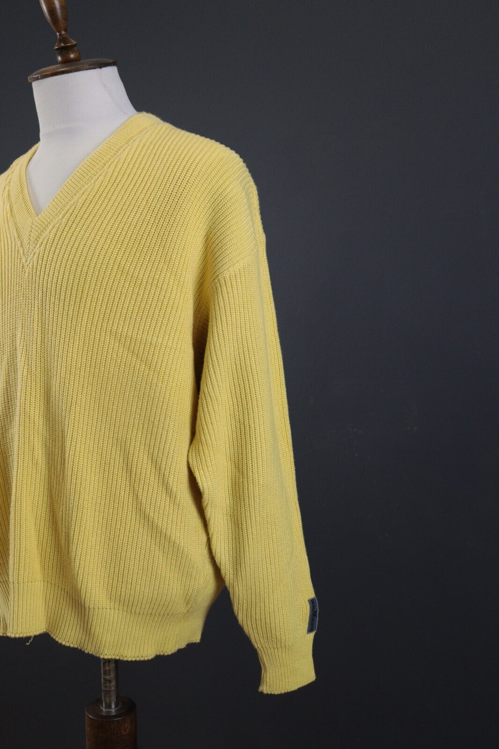 Carlo Colucci Yellow Knit Ribbed V-Neck Wool Sweater – Size L-XL US 44 EU 554