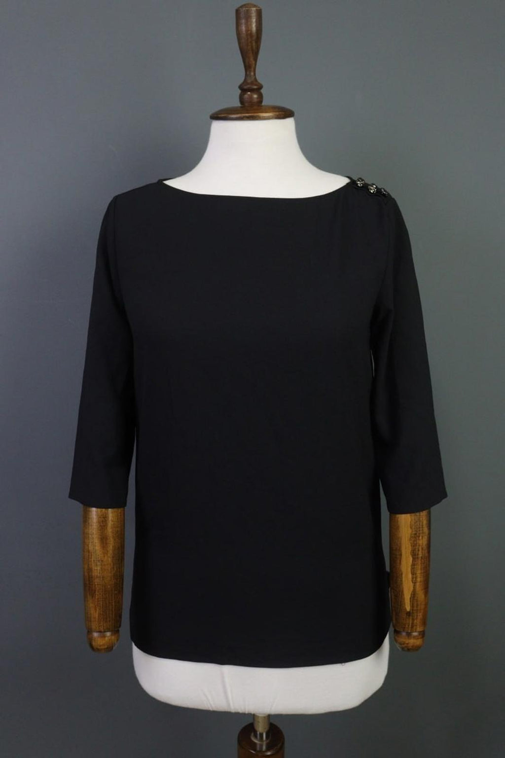 CHANEL Black Long Sleeve Button Side Slit Pullover Blouse Top – Size 34