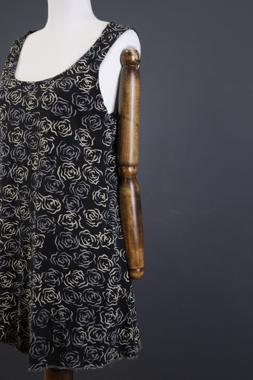 Deerberg by Oska Black Floral Summer Blouson Tunic Sleeveless Dress – Size L