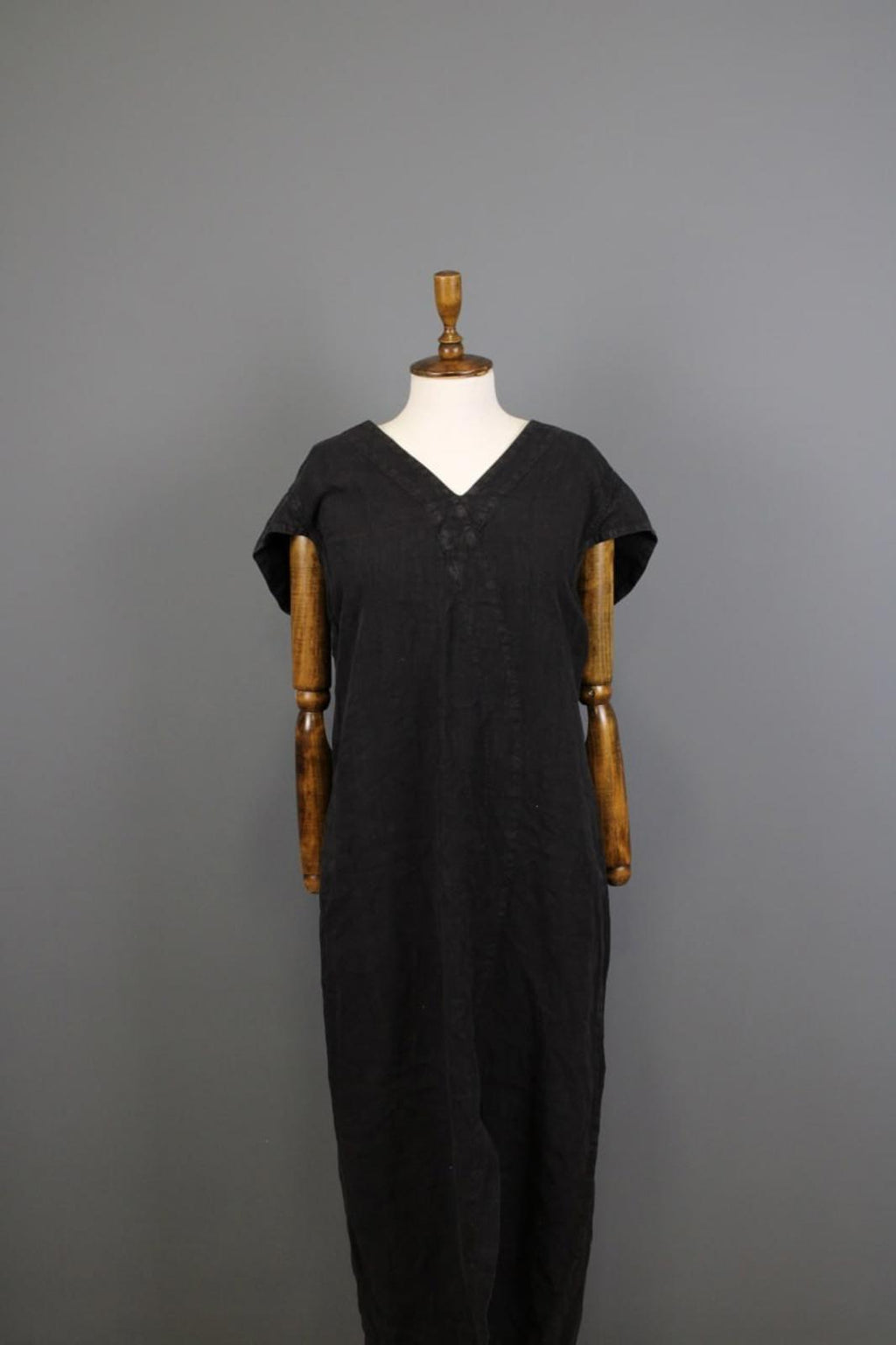 OSKA Black Linen Regular Fit V-Neck Casual Short Sleeve Long Maxi Dress – Size 2