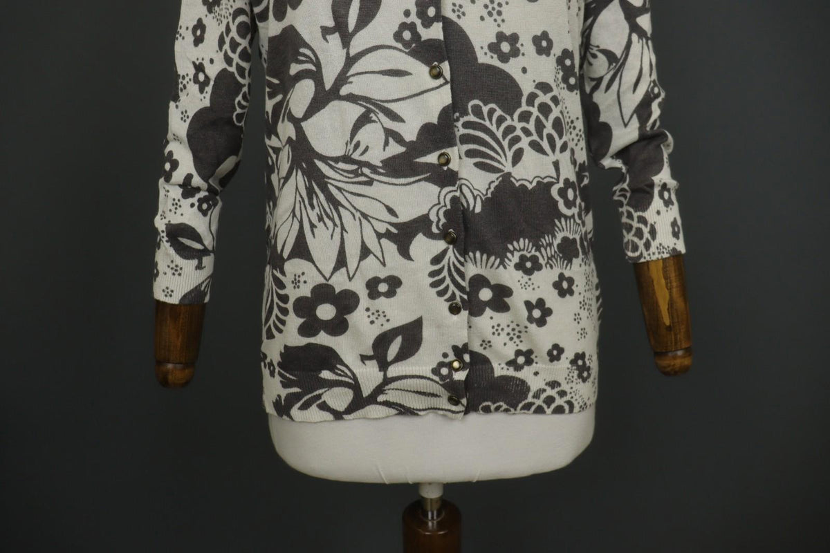 ST-MARTIN'S Black White Floral Knitted Raglan Sleeve Button Front Sweater – Size M