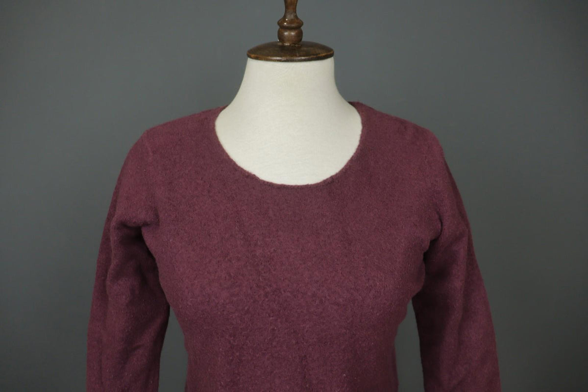 GUDRUN SJODEN Burgundy 100% Wool Side Slit Round Neck Pullover Sweater – Size S