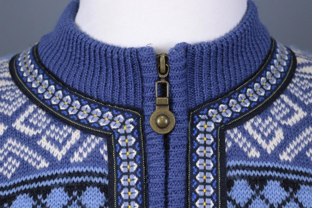 WIND-FJORD CALSSIC Blue / Beige Wool Full Zip Ski Jacket – Size S