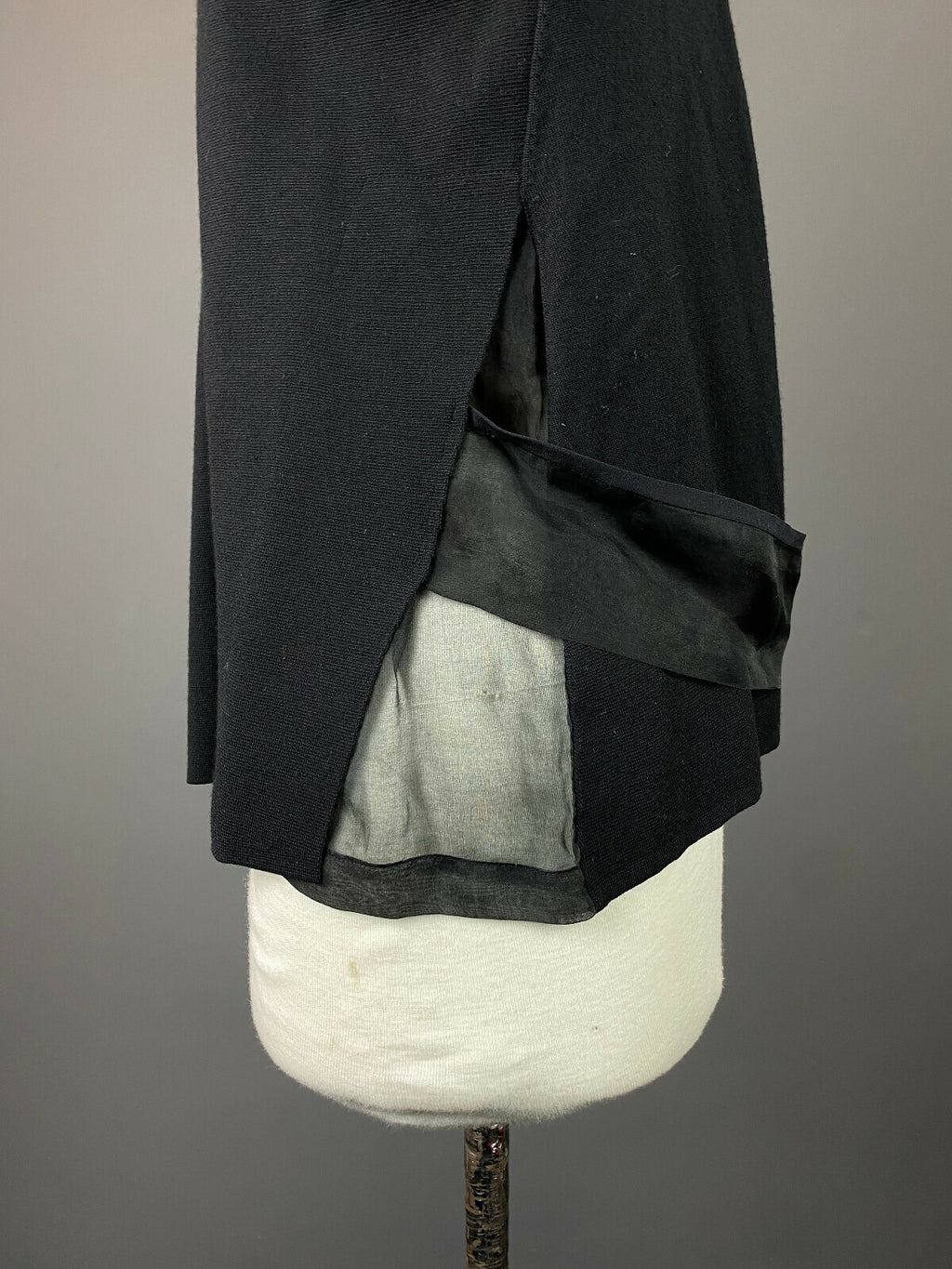 Dorothee Schumacher Black Wool Long Sleeve Belted Sweater – Women's 4