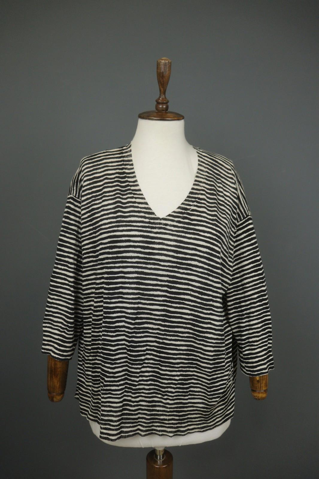 OSKA Black White Striped V-Neck Casual Long Sleeve Pullover Sweater – Size S / M