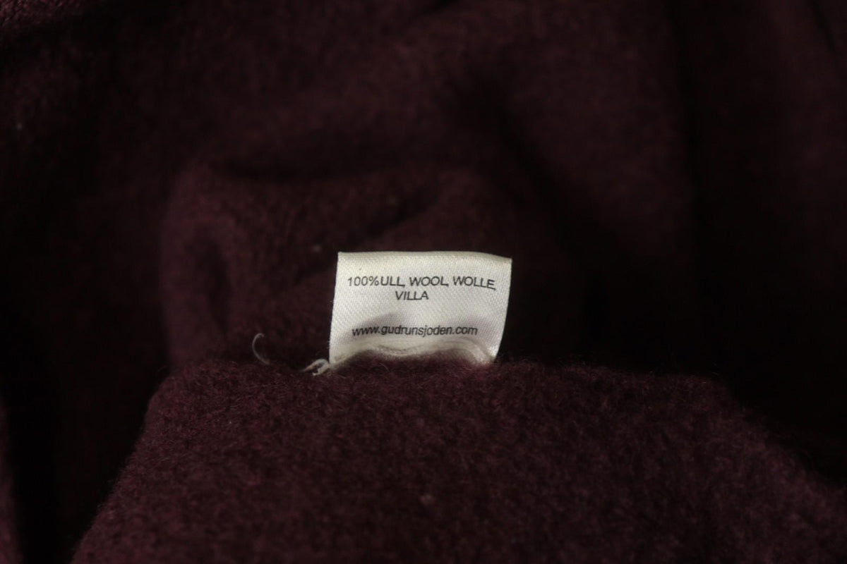 GUDRUN SJODEN Burgundy 100% Wool Side Slit Round Neck Pullover Sweater – Size S