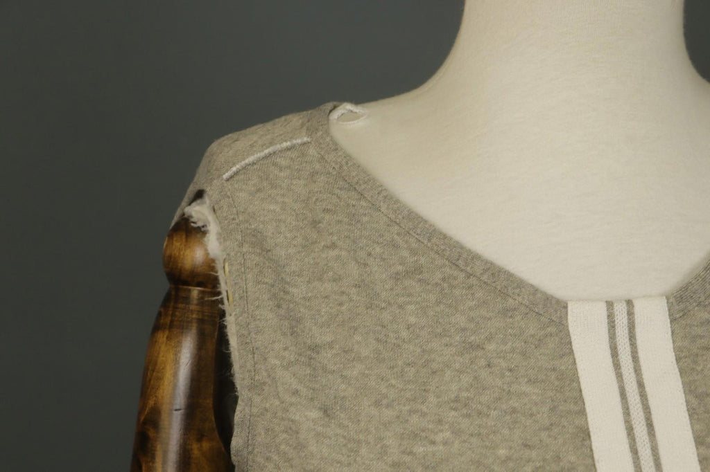ANNETTE GORTZ Gray White Regular Fit Sleeveless V-Neck Pullover Tank Top – Size M
