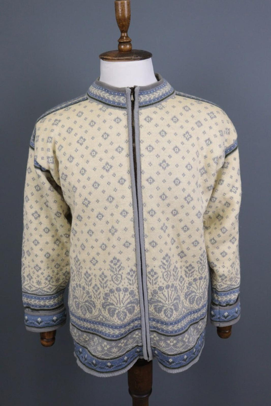 DALE OF NORWAY Beige Blue Fair Isle Wool Full Zip Knit Cardigan Sweater – Size M