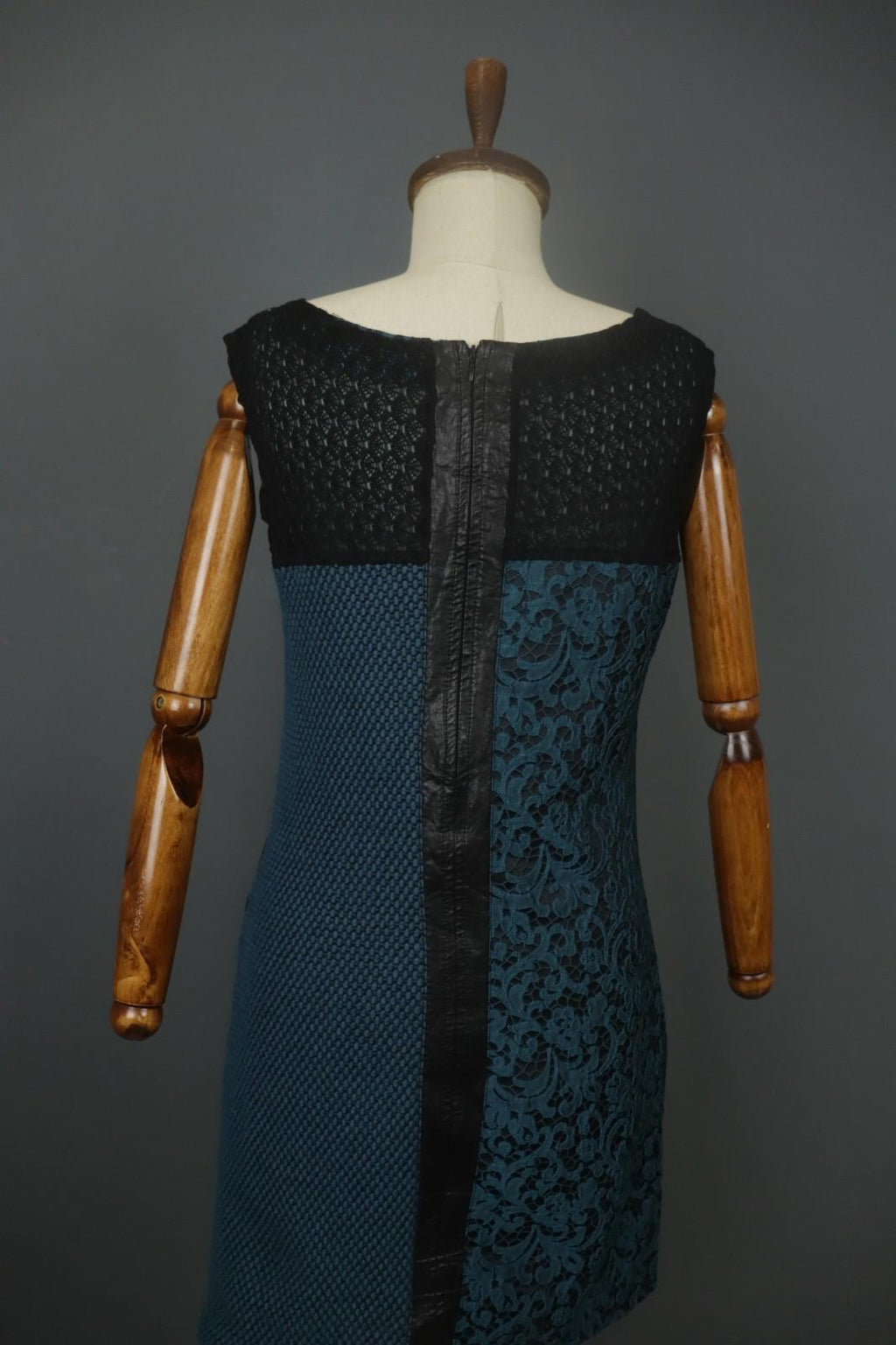 SAVE THE QUEEN Multicolor Sleeveless Round Neck Back Zip Midi Shift Dress Sz XL
