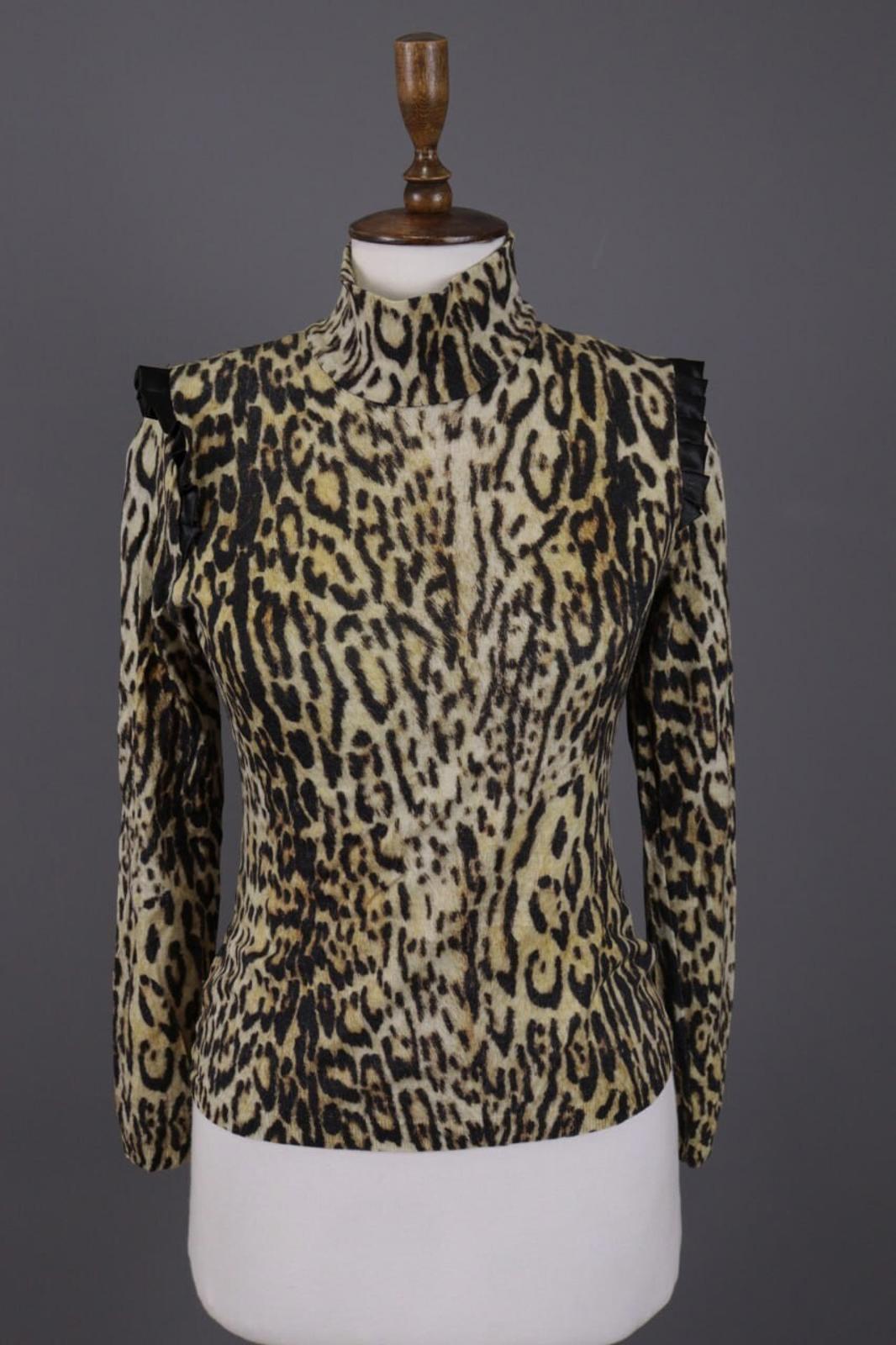 BLUMARINE Multicolor Animals Printed Knit Turtle Neck Sweater – Size I 42 / D 36