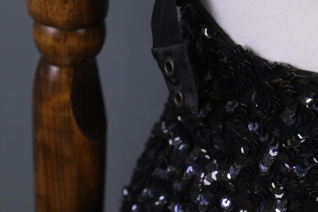 ALICE + OLIVIA Black Sequin Cap Sleeve Round Neck Top Blouse Shirt